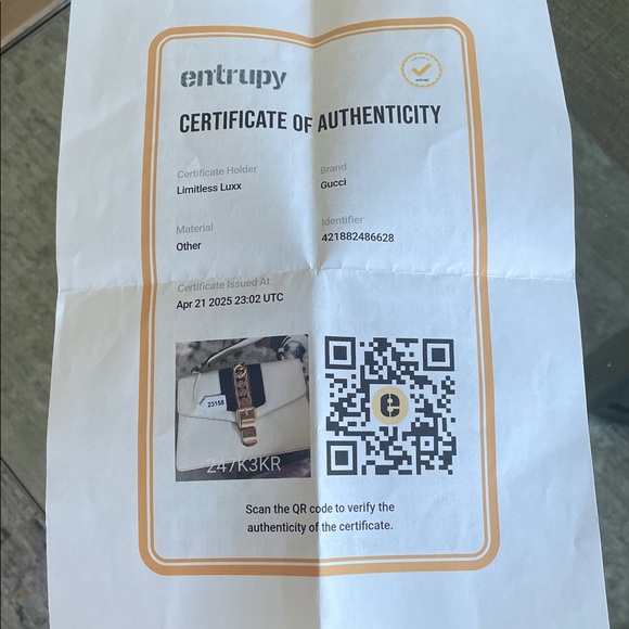 Gucci Sylvie’s off White and Gold Shoulder Bag - Picture 9 of 9